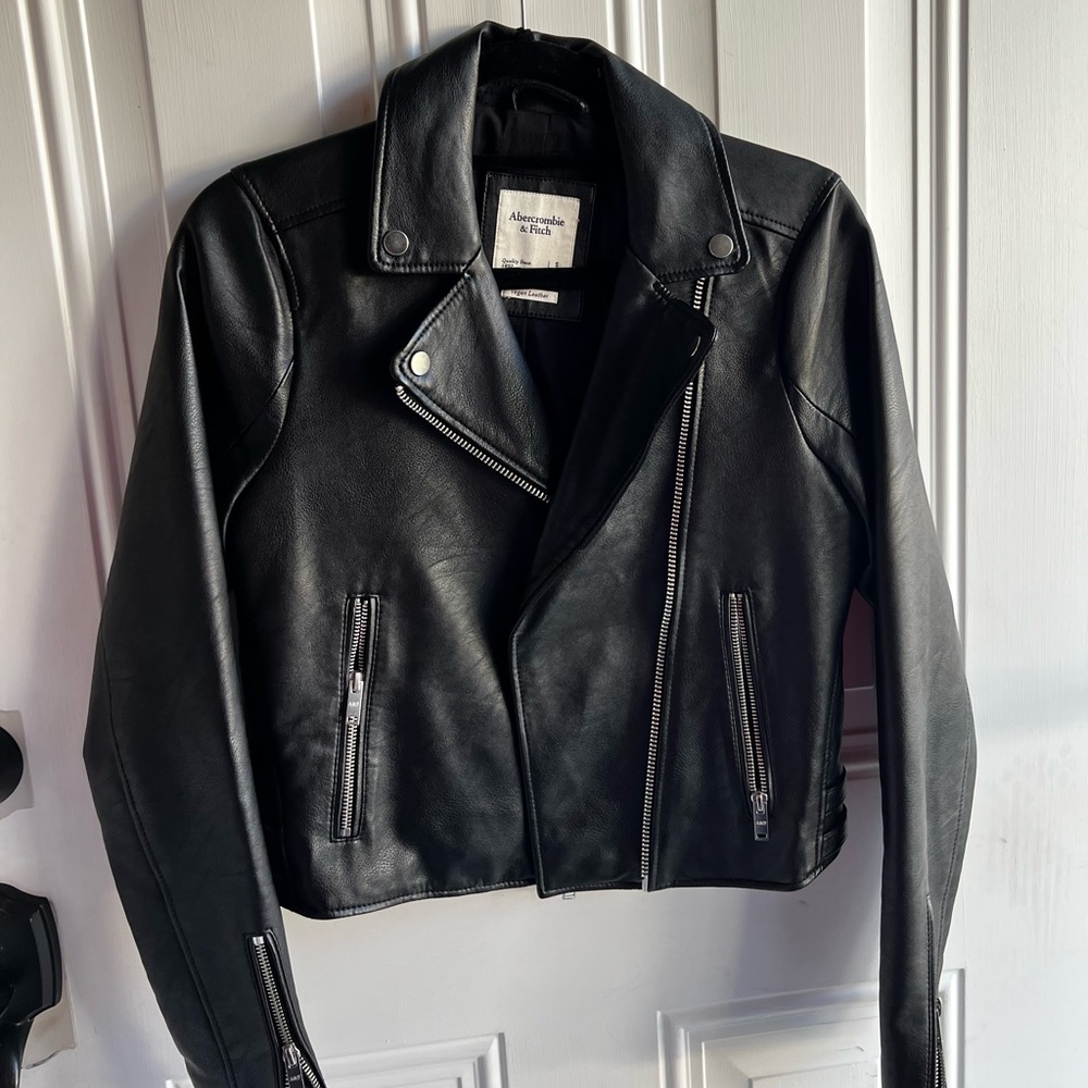 NWOT Abercrombie leather jacket